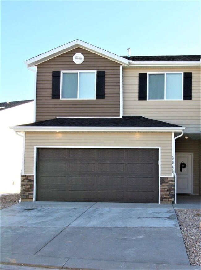 property at 272 E 3100 N