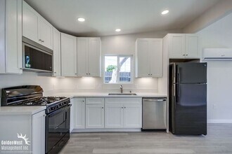3987 King St in La Mesa, CA - Building Photo - Building Photo