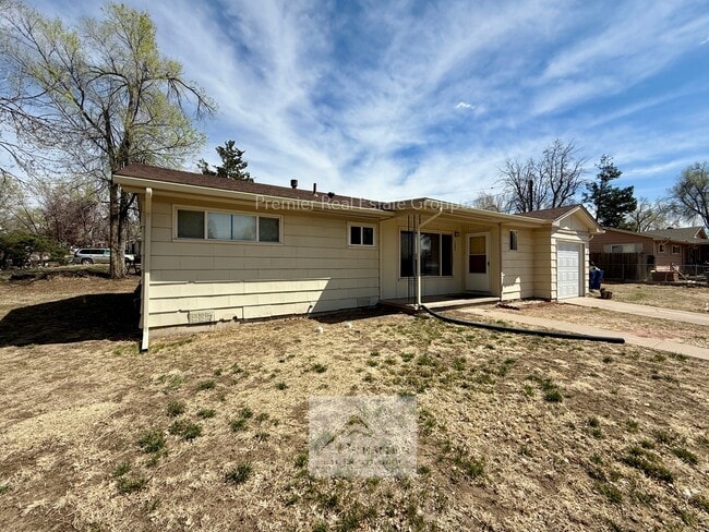 1205 Hallam Ave in Colorado Springs, CO - Building Photo - Building Photo