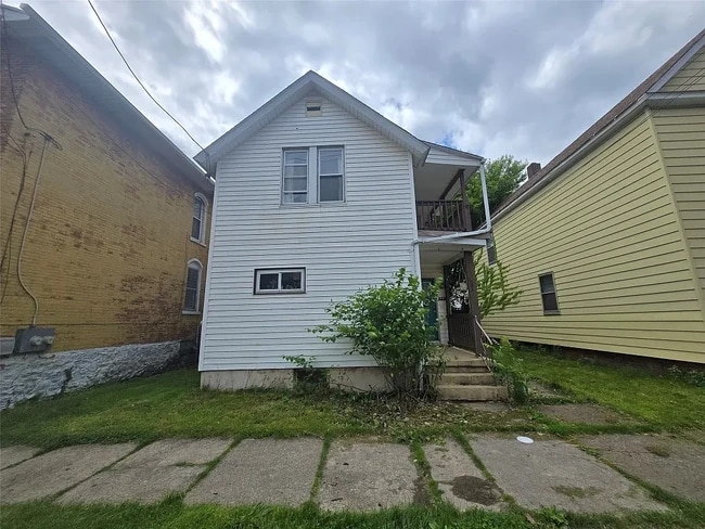 653 W 17th St, Unit #2