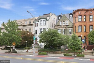 1527 16th St NW in Washington, DC - Building Photo