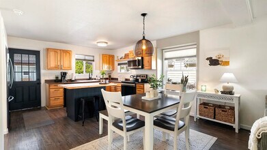 3108 W Glass Ave in Spokane, WA - Building Photo - Building Photo