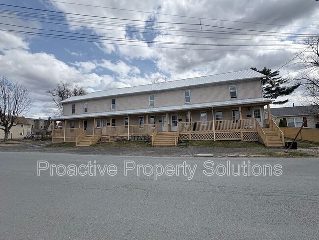 1412-1412 Sanderson Ave in Scranton, PA - Building Photo - Building Photo