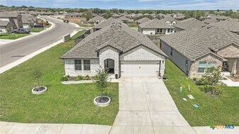 801 Cinnamon Teal in Seguin, TX - Building Photo