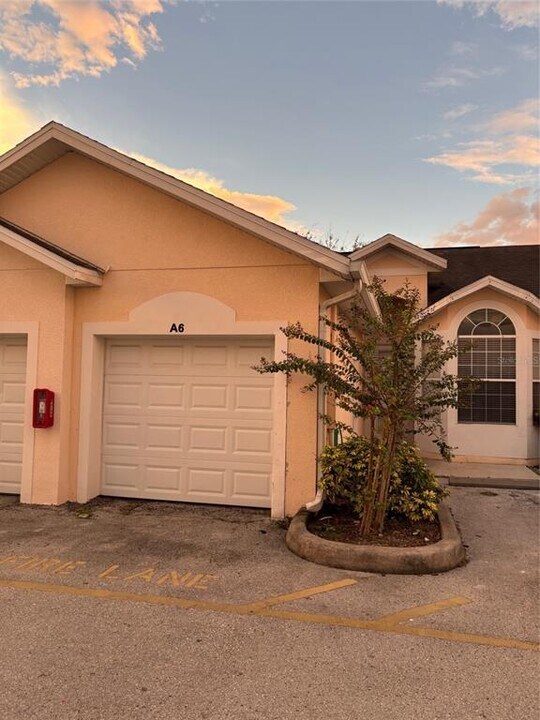 7416 Lago De Oro in Orlando, FL - Building Photo