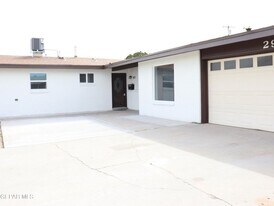 2921 Fir St in El Paso, TX - Building Photo