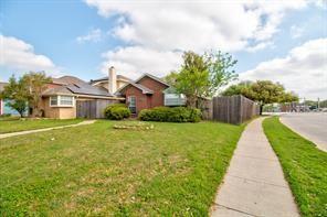 201 Teakwood Ln in Lewisville, TX - Building Photo