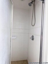 4 Bishop Allen Dr in Cambridge, MA - Foto de edificio - Building Photo