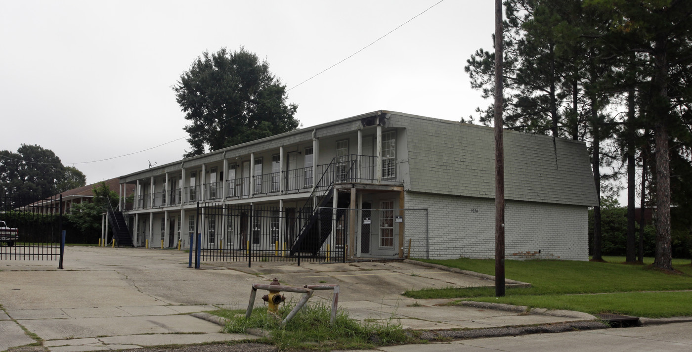 1034 N Donmoor Ave in Baton Rouge, LA - Building Photo