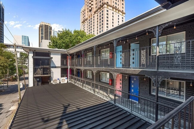 1136 Crescent Ave NE-Unit -10.1347365 in Atlanta, GA - Building Photo - Building Photo