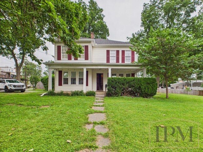 property at 723 S Duke St