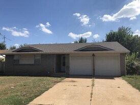 4220 SE 49th St in Oklahoma City, OK - Building Photo