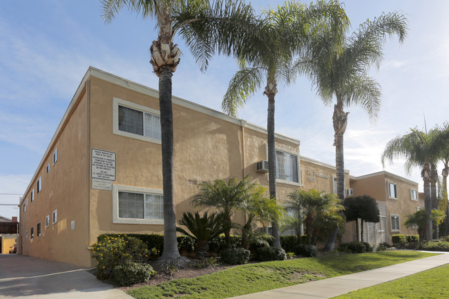 Tradewinds Apartments in La Mirada, CA - Building Photo - Building Photo