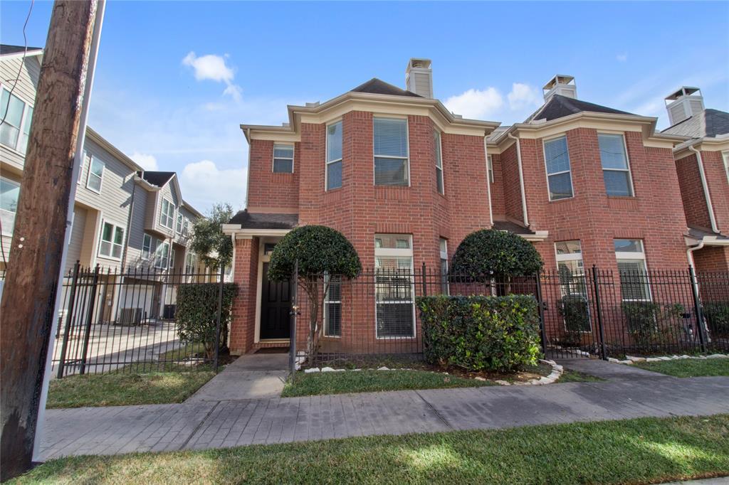 1929 Genesee St in Houston, TX - Building Photo