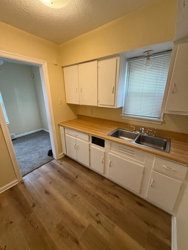 1826 Kentucky Ave in Fort Wayne, IN - Building Photo - Building Photo