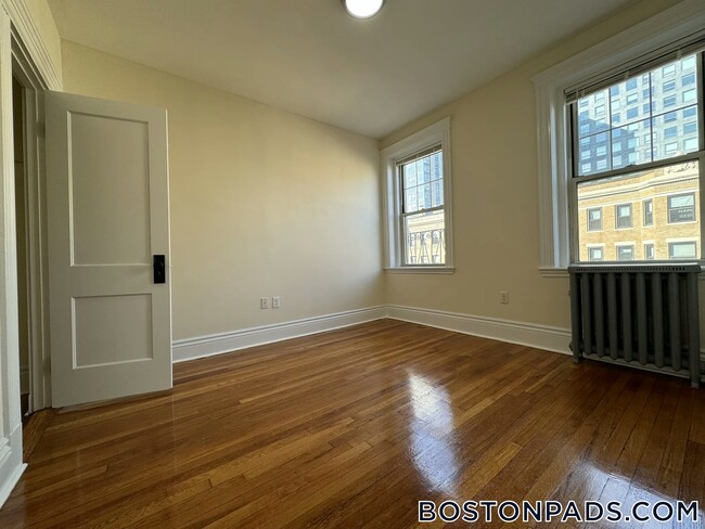 property at 25 Park Dr