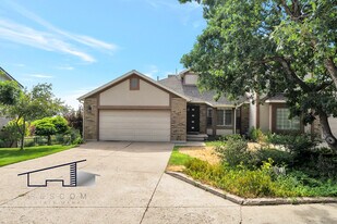 5091 Ridgedale Dr in Ogden, UT - Building Photo