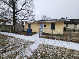 1301 2nd Ave in Terre Haute, IN - Building Photo