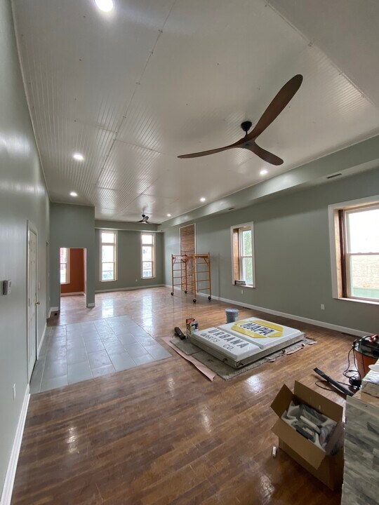 126 S Springfield St, Unit 1 in St. Paris, OH - Building Photo