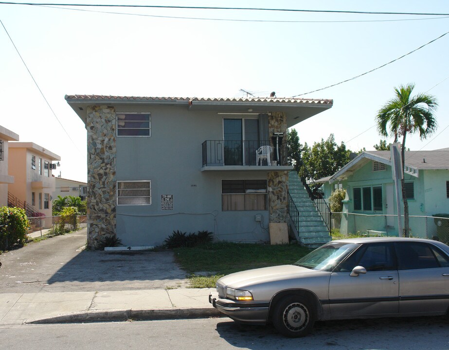 1646 NW 2nd St in Miami, FL - Building Photo