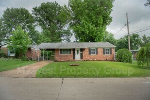 7316 Landi Ct in Hazelwood, MO - Building Photo