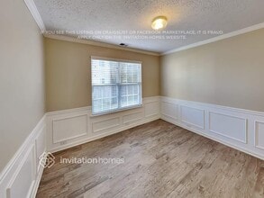 1055 Crabapple Lake Cir in Roswell, GA - Building Photo - Building Photo