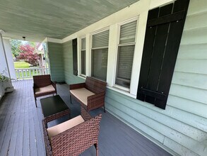 2334 Noble Rd in Cleveland Heights, OH - Building Photo - Building Photo