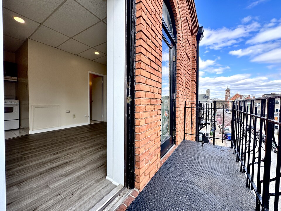 222 Albemarle St, Unit B in Baltimore, MD - Foto de edificio