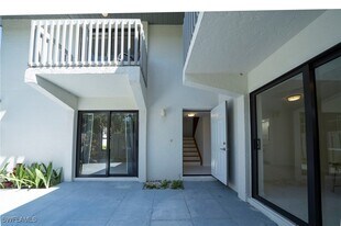 17455 Overhill Dr in Ft. Myers, FL - Building Photo