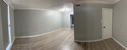 9852 Brockbank Dr in Dallas, TX - Building Photo - Building Photo