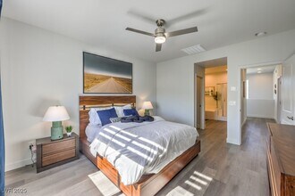 9446 Venus Pt Ct in Las Vegas, NV - Building Photo - Building Photo