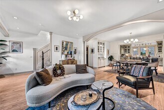 242 SW D St in Bentonville, AR - Building Photo - Building Photo