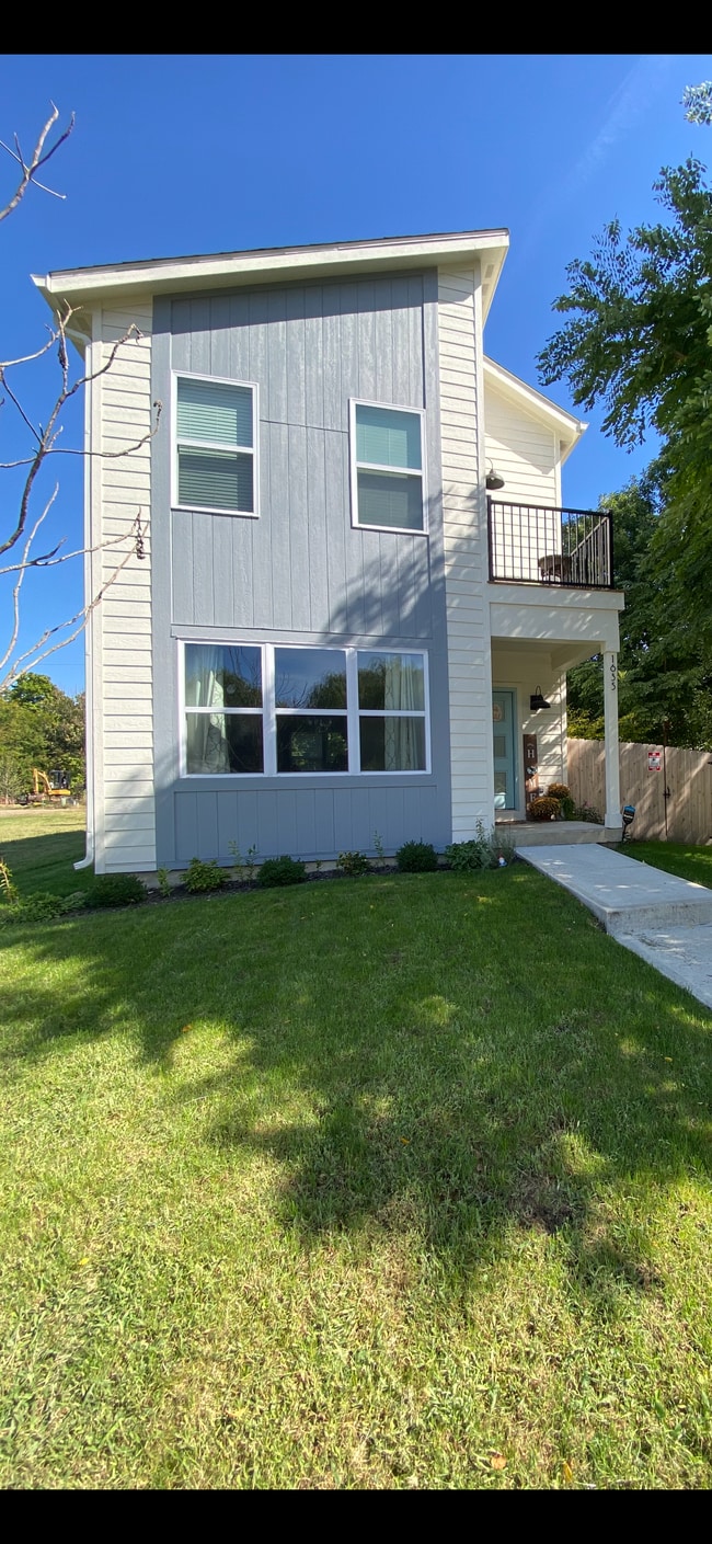 property at 1635 Sheldon St