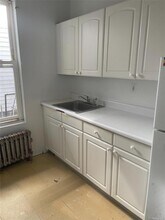 62 Middle Neck Rd in Great Neck, NY - Building Photo - Building Photo