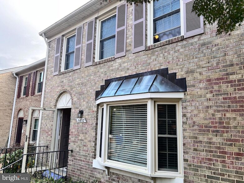 6032 Morgan Ct in Alexandria, VA - Building Photo