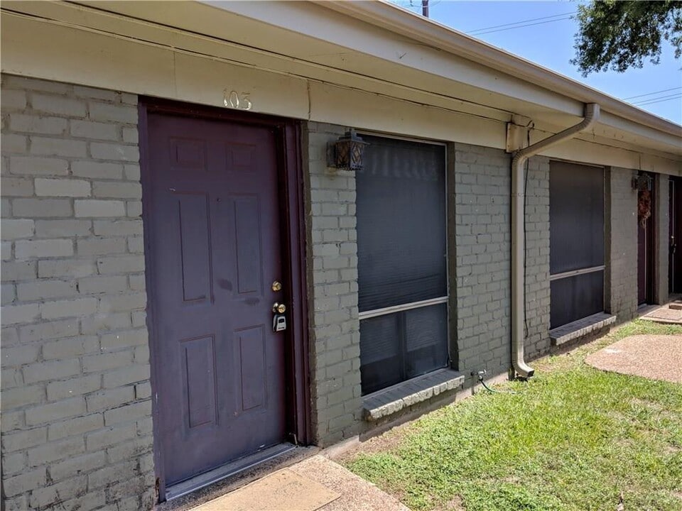608 W 51st St in Austin, TX - Building Photo