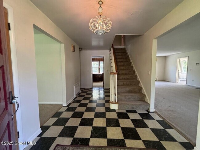 4 Noonan Ln in Albany, NY - Building Photo - Building Photo