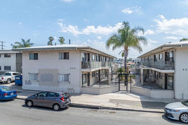 4051-4061 Euclid Avenue in San Diego, CA - Foto de edificio - Building Photo