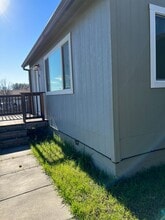 2218 Oxford Rd in Redding, CA - Building Photo - Building Photo
