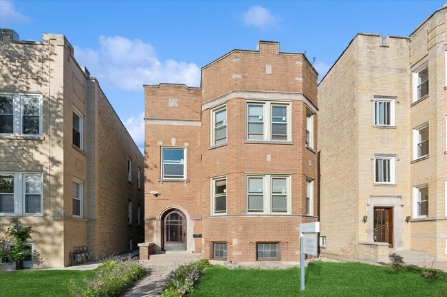 property at 5412 N Kimball Ave