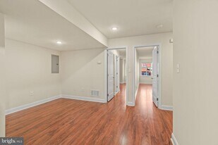 1724 Master St in Philadelphia, PA - Building Photo