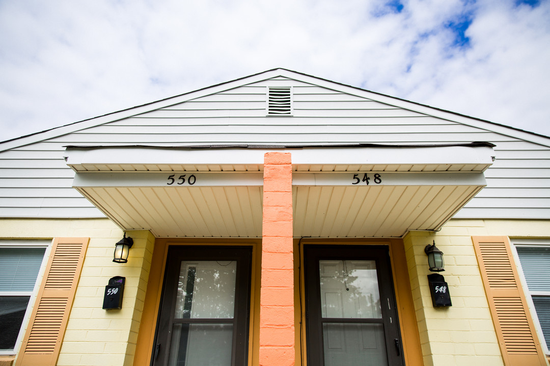 Drake Street Garden Homes in Indianapolis, IN - Foto de edificio