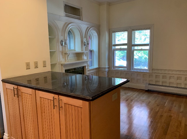 197 Commonwealth Ave, Unit #1 in Boston, MA - Building Photo - Building Photo