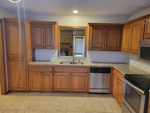 921 Blue Ridge Dr in Edmond, OK - Foto de edificio - Building Photo