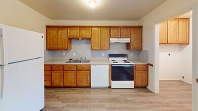 204 W Truman Ave in Copperas Cove, TX - Building Photo - Building Photo