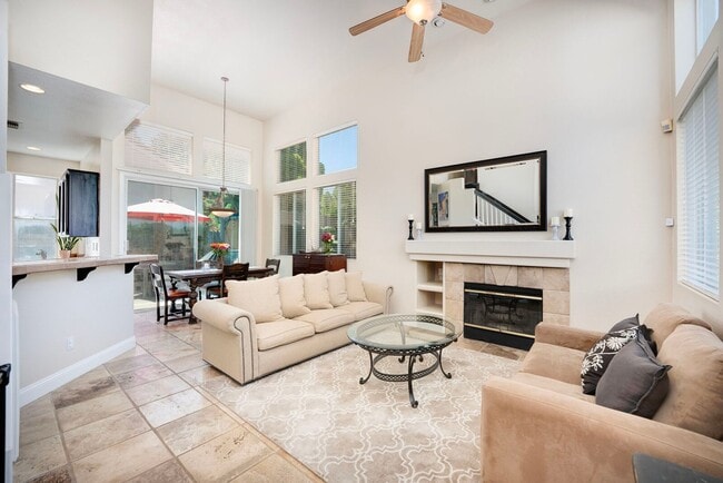 213 Pacific Oak Ct in Folsom, CA - Building Photo - Building Photo