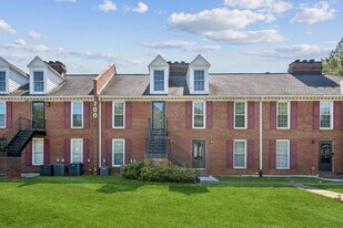1166 Booth Rd in Marietta, GA - Building Photo