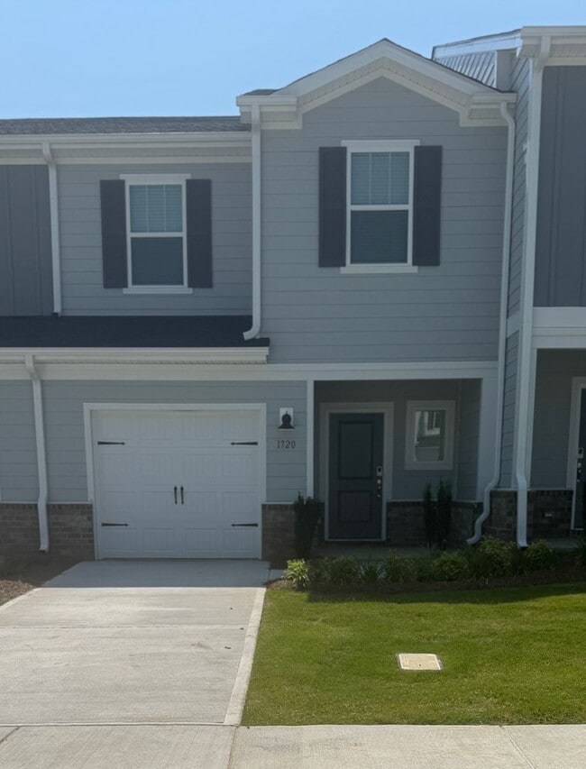 property at 1720 Braemar Vlg Dr