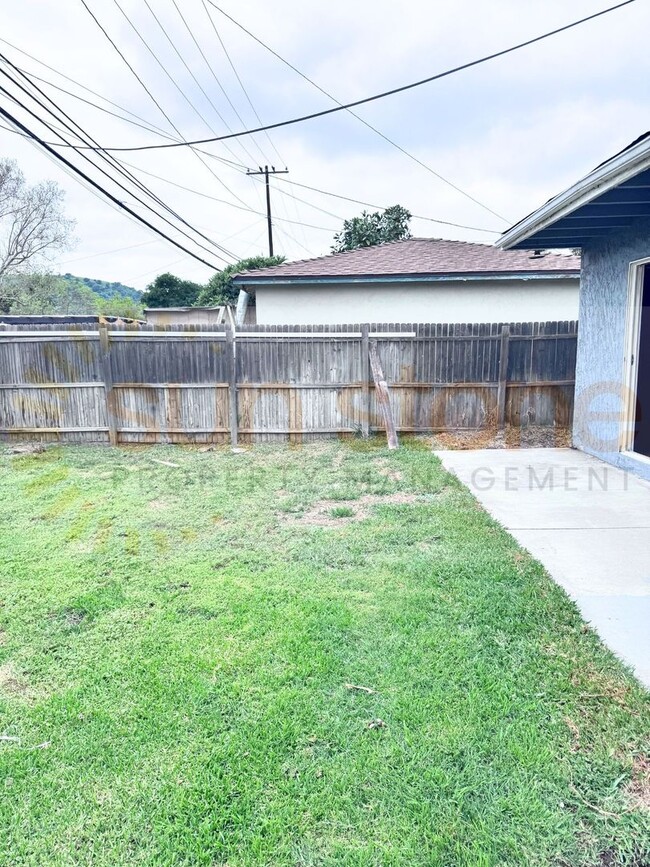 1542 Meserve St in Pomona, CA - Building Photo - Building Photo