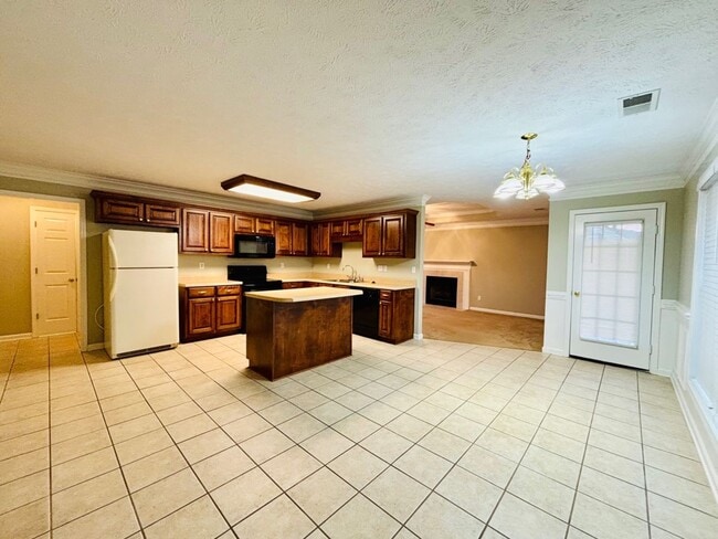 125 Turtle Creek Dr in Jackson, TN - Building Photo - Building Photo